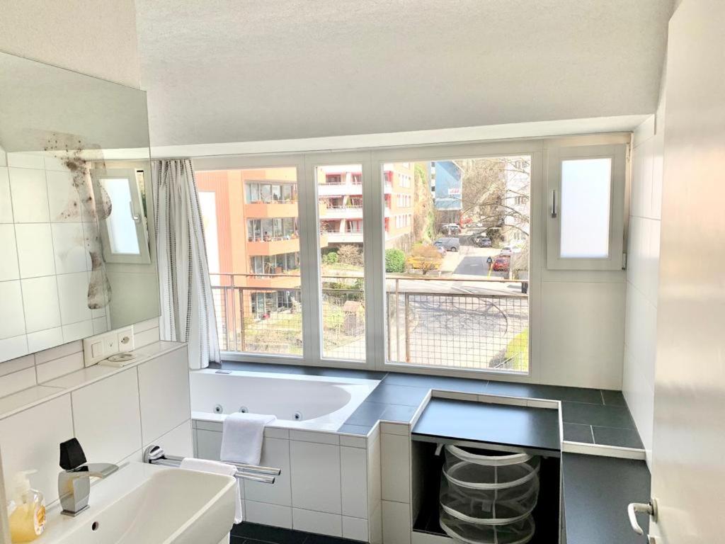 Hawa Apartment - Two Balcony - By Pa Lucerna Exterior foto